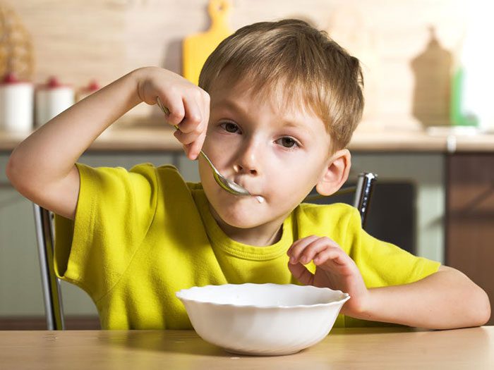 تغذیه کودکان اوتیسم
