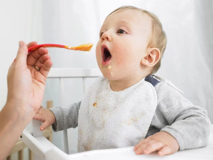 آیا غذای حاوی بادام زمینی برای کودک ضرر دارد؟