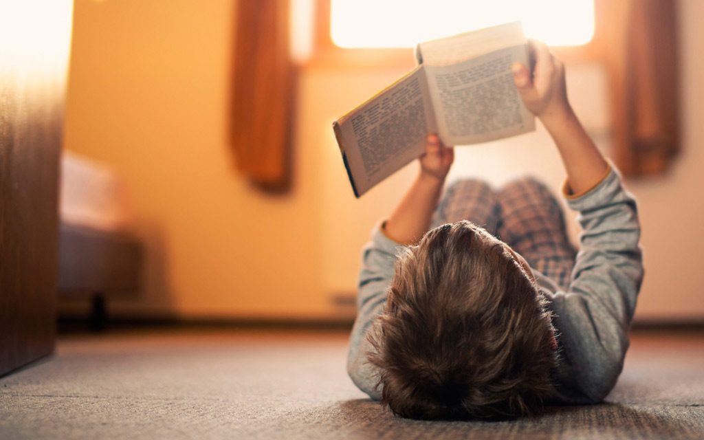علاقه‌‌مند کردن کودک به کتاب