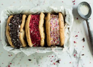 آشپزخانه کودکت؛ طرز تهیه ساندویچ کوکی بستنی خوشمزه طرز تهیه ساندویچ کوکی بستنی خوشمزه
