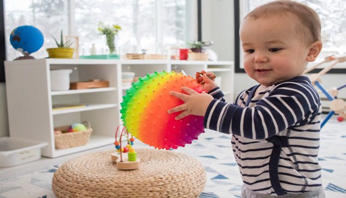 اسباب بازی برای کودکان ۱۲ تا ۱۸ ماهه
