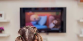 اثرات تلویزیون بر کودکان