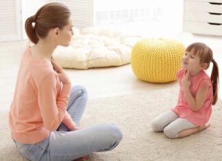 گفتار درمانی چه نقشی در اوتیسم دارد؟ گفتار درمانی در اوتیسم