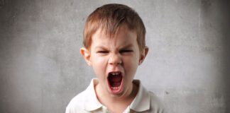 کودک عصبانی