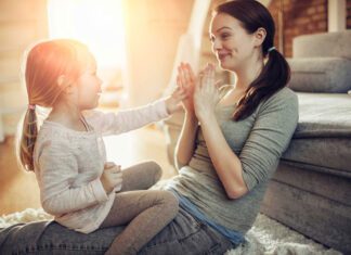 برای تربیت کودک با ادب و خوش رفتار چگونه باید عمل کنید؟ تربیت کودک با ادب