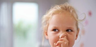 برطرف کردن عادت انگشت کردن در بینی در کودکان