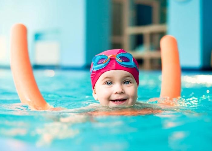 آموزش شنا به کودکان اوتیسم