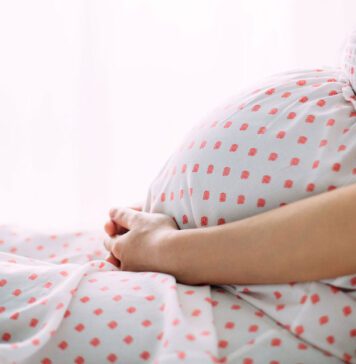بارداری هفته به هفته؛ علائم و انتظارات از هفته ۲۳ بارداری