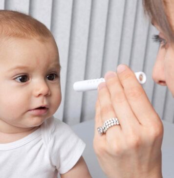 اولین معاینه چشم کودک