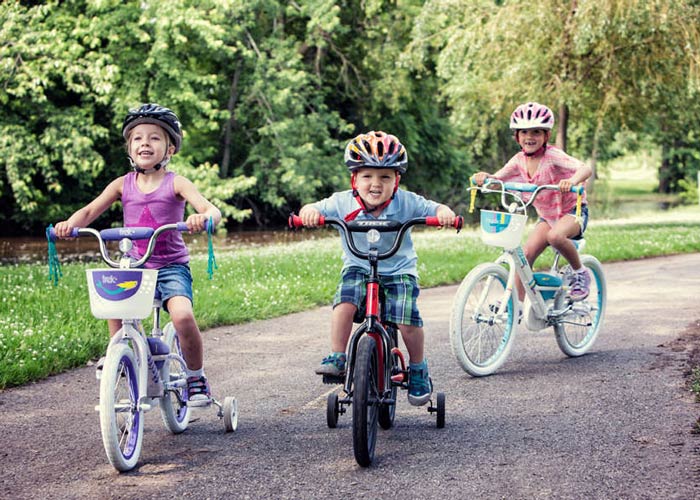 دوچرخه سواری کودکان