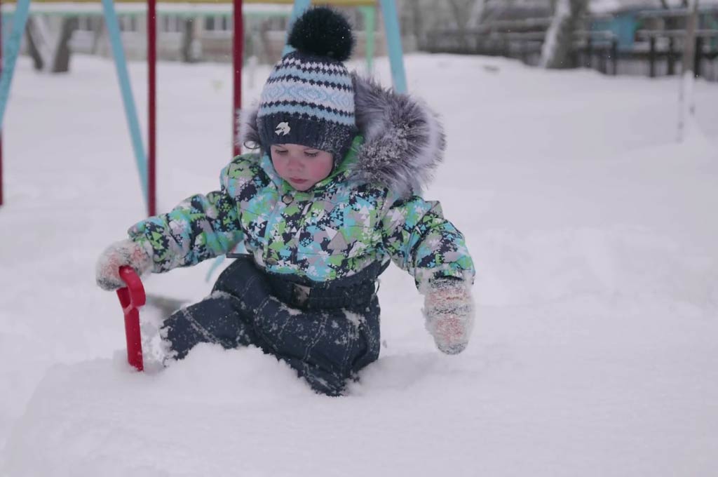 محافظت از کودک در فصل زمستان