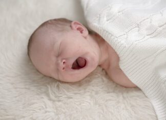 نگاهی اجمالی به چگونگی خواب نوزاد