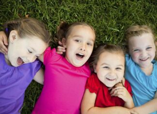 درباره نقاط عطف رشد در سن ۱۰ سالگی کودک چه می دانید؟ نقاط عطف رشد در سن ۱۰ سالگی