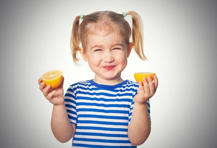 خوردن لیمو برای کودکان