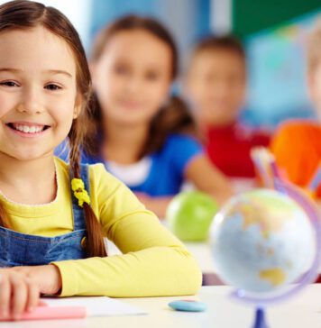 کودک مدرسه ای