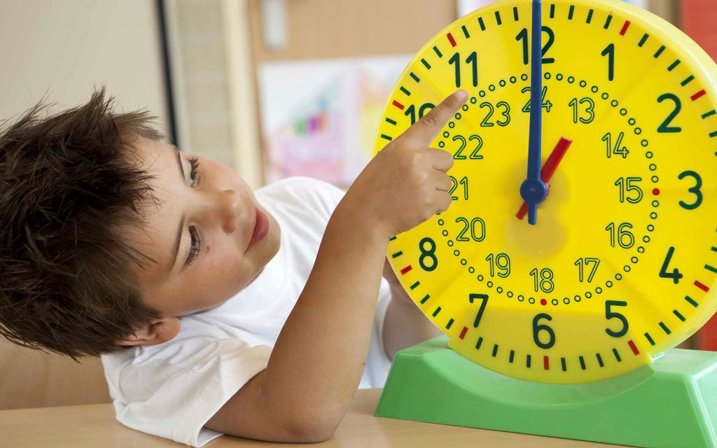 آموزش ساعت به کودکان