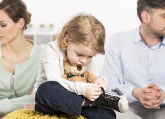 اثرات منفی طلاق روی کودک