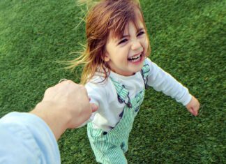 کودک خوش رفتار چه مهارت هایی را می داند ؟ کودک خوش رفتار