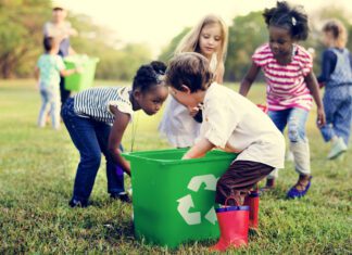 چگونه از اسراف کردن غذا توسط کودکان جلوگیری کنیم؟ اسراف کردن غذا