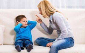 ناهنجاری رفتاری در کودکان