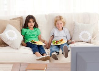 تماشای تلویزیون برای کودکان