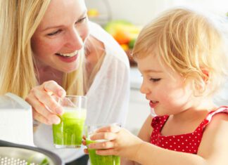 اسموتی برای کودکان ؛ با دستور تهیه انواع اسموتی برای کودکان آشنا شوید دستور تهیه انواع اسموتی برای کودکان و نوجوانان