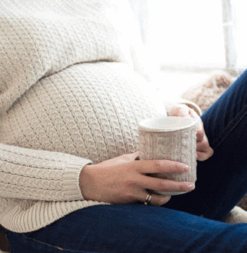 آیا مصرف کافئین در بارداری خطرناک است؟