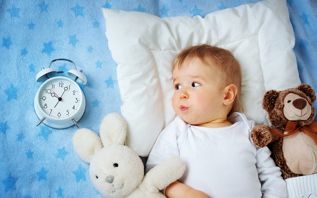 بیدار کردن کودک از خواب
