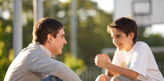 ارتباط والدین با نوجوانان