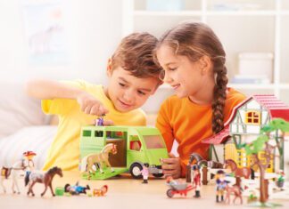 خرید اسباب بازی برای کودک