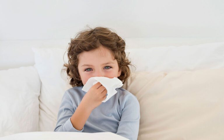 همه آنچه باید درباره آنفولانزا در کودکان بدانید