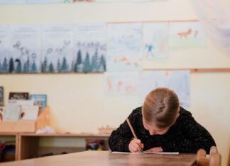 آشنایی با رویکرد آموزشی والدورف رویکرد آموزشی والدورف