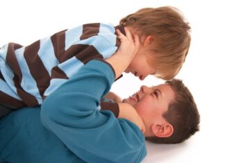 کتک کاری کودکان