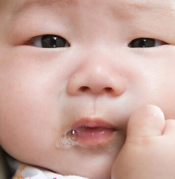 درمان دارویی رفلاکس در نوزادان