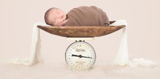 کاهش وزن نوزاد
