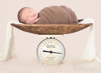 کاهش وزن نوزاد