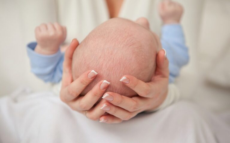 شکل سر نوزاد ؛ چه چیزی طبیعی است و چه چیزی غیرطبیعی؟