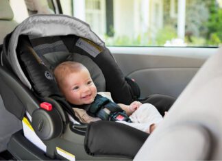 صندلی ماشین رو به عقب