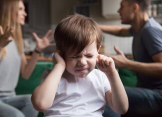 تعارض چیست و چگونه تعارضات خانوادگی را مدیریت کنیم؟ مدیریت تعارض در خانواده